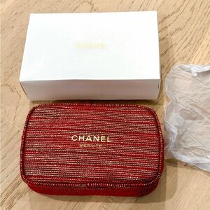 CHANEL Beauté Vibrant Red Gold Tweed Travel Pouch Case Bag